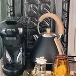 Sous La Houlette, 3 Suites, Pool And Sauna On Demand Oda ve Kahvaltı