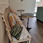 Oda ve Kahvaltı Sous La Houlette, 3 Suites, Pool And Sauna On Demand Villers-la-Ville