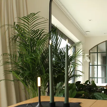 Sous La Houlette, 3 Suites, Pool And Sauna On Demand Bed & Breakfast