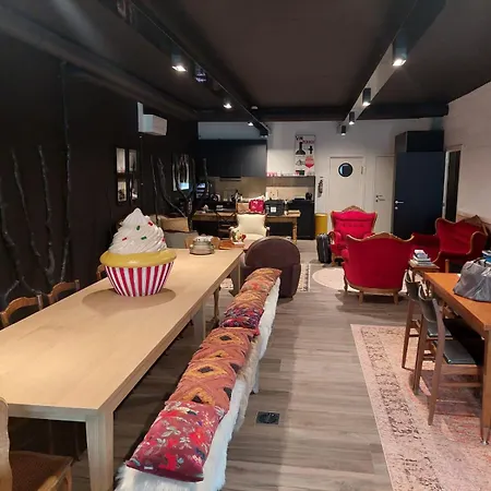 Sous La Houlette, 3 Suites, Pool And Sauna On Demand Bed & Breakfast Villers-la-Ville