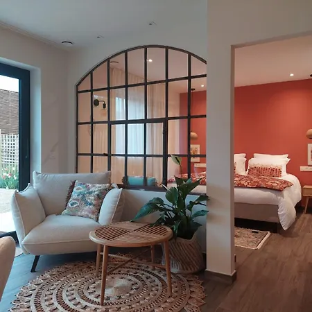 Sous La Houlette, 3 Suites, Pool And Sauna On Demand Villers-la-Ville