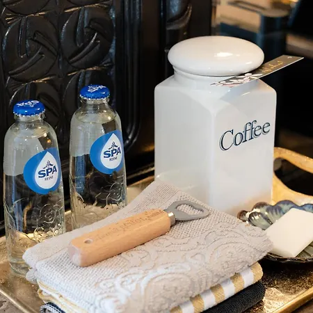 Frühstückspension Sous La Houlette, 3 Suites, Pool And Sauna On Demand Villers-la-Ville