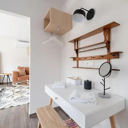 Sous La Houlette, 3 Suites, Pool And Sauna On Demand