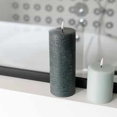 Sous La Houlette, 3 Suites, Pool And Sauna On Demand Bed & Breakfast 4*