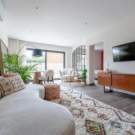 Sous La Houlette, Suites, Piscine Interieure Et Sauna