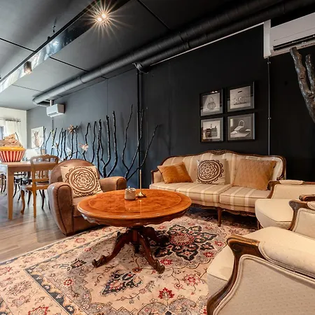 Bed & Breakfast Sous La Houlette, Suites, Piscine Interieure Et Sauna Villers-la-Ville