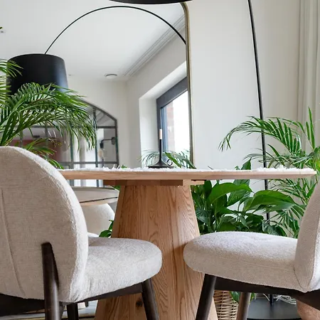 Sous La Houlette, 3 Suites, Pool And Sauna On Demand 4*