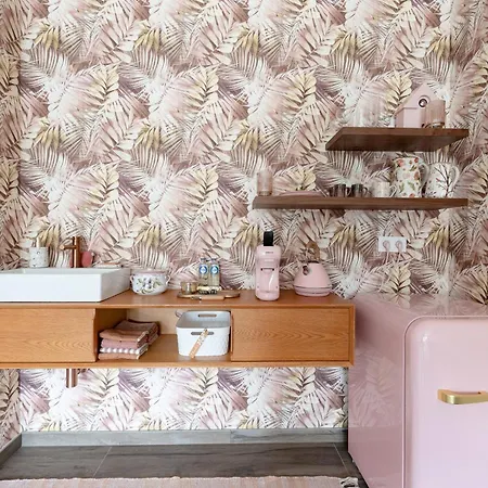 Bed & Breakfast Sous La Houlette, 3 Suites, Pool And Sauna On Demand 4*