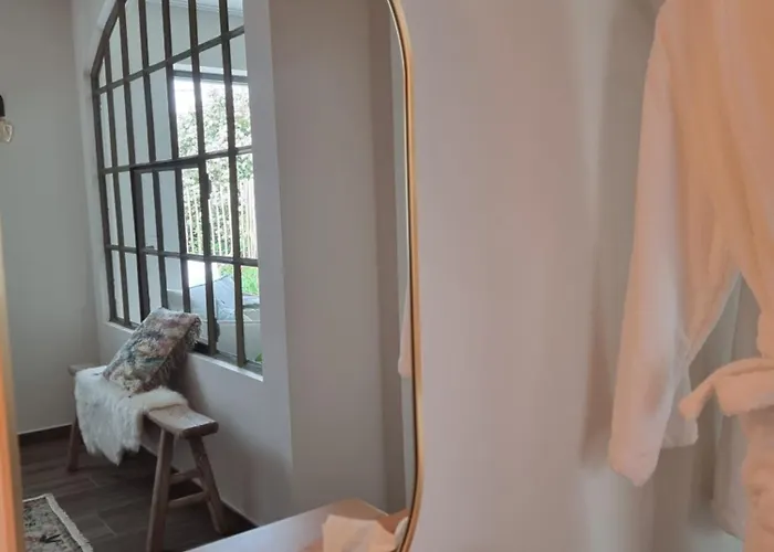 Sous La Houlette, 3 Suites, Pool And Sauna On Demand 4*