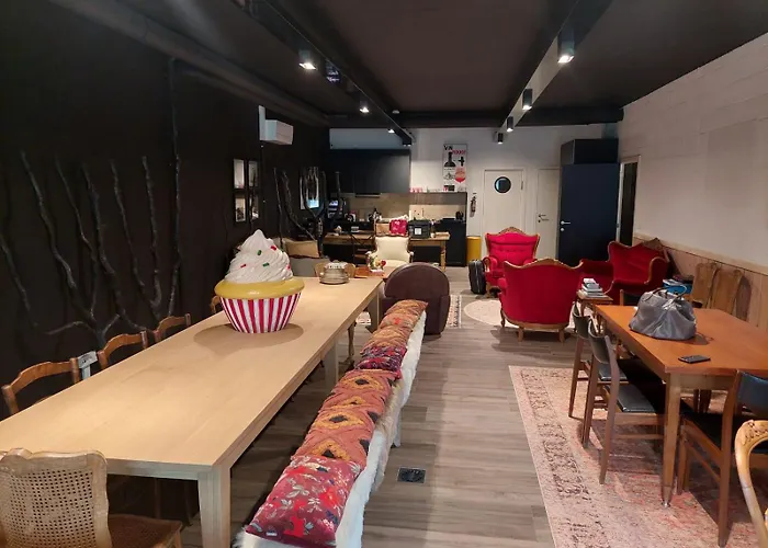 Sous La Houlette, 3 Suites, Pool And Sauna On Demand Bed and Breakfast Villers-la-Ville