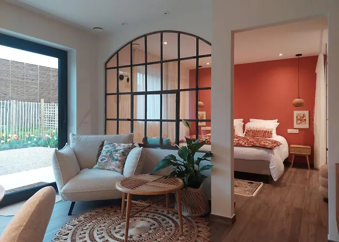 Sous La Houlette, 3 Suites, Pool And Sauna On Demand Villers-la-Ville