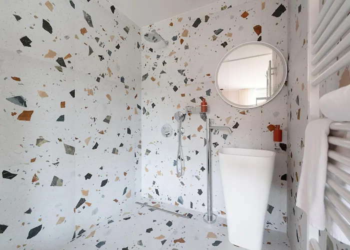 Sous La Houlette, 3 Suites, Pool And Sauna On Demand